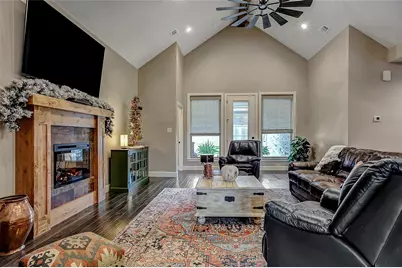3818 Sumner Court, Sherman, TX 75090 - Photo 7