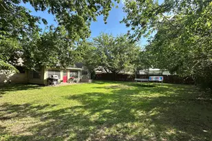 806 Crestline Dr, Mexia, TX 76667 - Photo 31