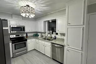 806 Crestline Dr, Mexia, TX 76667 - Photo 11