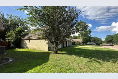 806 Crestline Drive, Mexia, TX 76667 - Photo 33