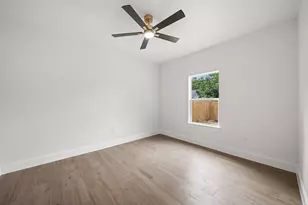 1004 W Broadus Ave, Fort Worth, TX 76115 - Photo 25