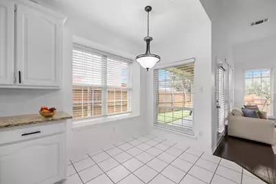 9446 Abbey Road, Irving, TX 75063 - Photo 13