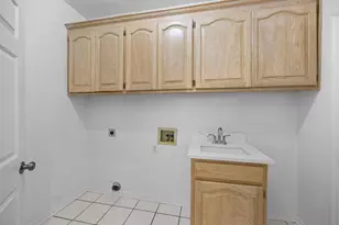 9446 Abbey Rd, Irving, TX 75063 - Photo 27