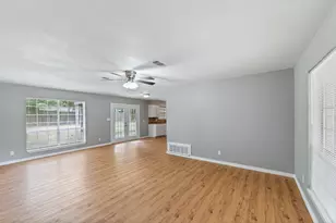 519 Malibu Dr, Malakoff, TX 75148 - Photo 11