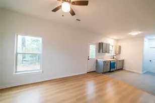 956 Lloyd's Rd, Little Elm, TX 75068 - Photo 3