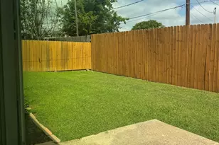 1009 Danforth Ct, Arlington, TX 76017 - Photo 5