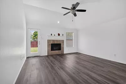 9324 Warren Drive, McKinney, TX 75071 - Photo 3