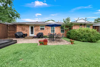 8835 Larchwood Drive, Dallas, TX 75238 - Photo 35