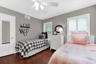 8835 Larchwood Dr, Dallas, TX 75238 - Photo 23