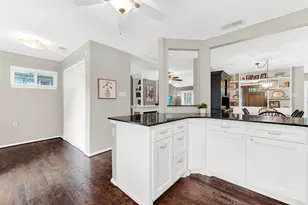 8835 Larchwood Dr, Dallas, TX 75238 - Photo 15
