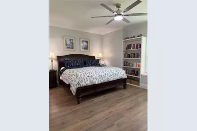 2013 Oakbluff Drive, Carrollton, TX 75007 - Photo 17