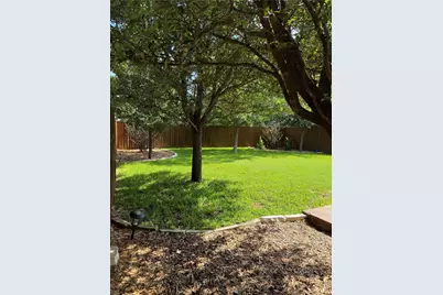 2013 Oakbluff Drive, Carrollton, TX 75007 - Photo 33