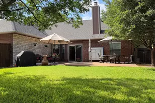2013 Oakbluff Dr, Carrollton, TX 75007 - Photo 33