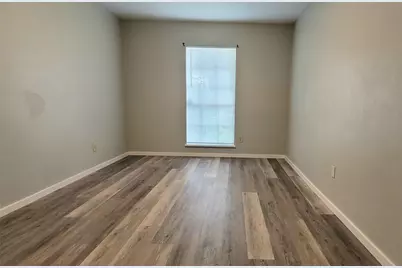 7314 Emory Oak Lane, Dallas, TX 75249 - Photo 11