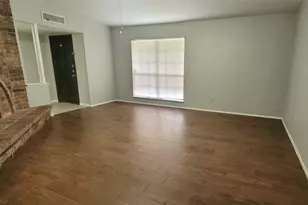 7314 Emory Oak Ln, Dallas, TX 75249 - Photo 3