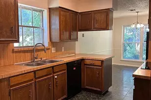 4715 Ridgeline Dr, Arlington, TX 76017 - Photo 9
