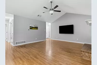 1008 Green Ridge Terrace, Saginaw, TX 76179 - Photo 9