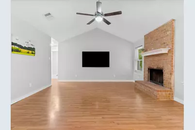 1008 Green Ridge Terrace, Saginaw, TX 76179 - Photo 7