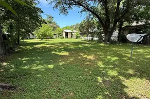 1306 Liveoak Ave, Corsicana, TX 75110 - Photo 3