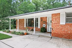 111 W Tennie St, Gainesville, TX 76240 - Photo 5