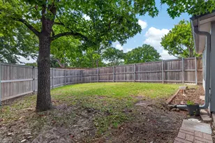 2935 Rolling Hills Dr, Carrollton, TX 75007 - Photo 15
