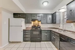 1728 Sanford, Arlington, TX 76012 - Photo 5
