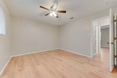 1728 Sanford #J, Arlington, TX 76012 - Photo 9