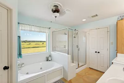 108 Gladdis Lane, Springtown, TX 76082 - Photo 17