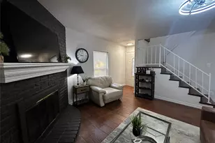 2406 Las Brisas St, Fort Worth, TX 76119 - Photo 9