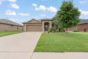 1211 Larkspur Ln, Cleburne, TX 76033 - Photo 1