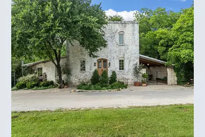 401 E Avenue A, Valley Mills, TX 76689 - Photo 1