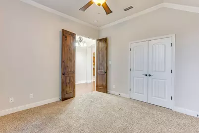 400 Hudson Lane, Burleson, TX 76028 - Photo 17