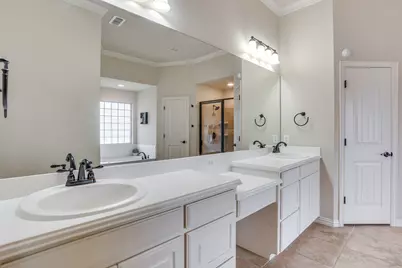 400 Hudson Lane, Burleson, TX 76028 - Photo 29
