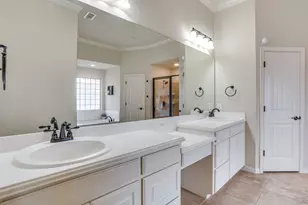 400 Hudson Ln, Burleson, TX 76028 - Photo 29
