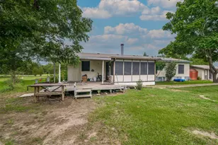 130 Meadowview Ln, Point, TX 75472 - Photo 13