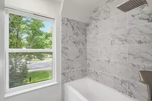 9435 Spring Hollow Dr, Dallas, TX 75243 - Photo 27