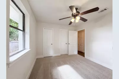 2005 N Arbor Rose Drive, Grand Prairie, TX 75050 - Photo 15
