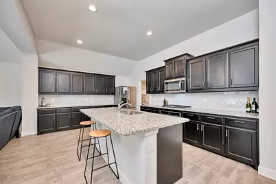 6149 Cobbetts Pond Lane, Fort Worth, TX 76179 - Photo 17