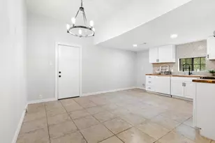 327 E Hull St, Denison, TX 75021 - Photo 7