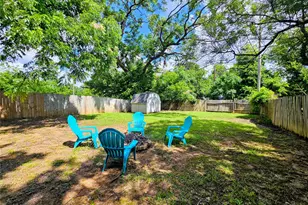 327 E Hull St, Denison, TX 75021 - Photo 35