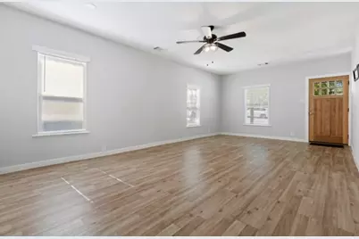 327 E Hull Street, Denison, TX 75021 - Photo 5