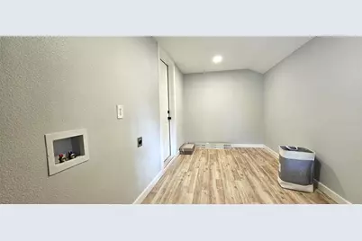 327 E Hull Street, Denison, TX 75021 - Photo 31