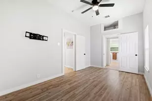 327 E Hull St, Denison, TX 75021 - Photo 19
