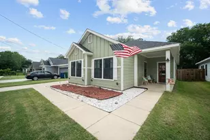 106 Flowers St, Waxahachie, TX 75165 - Photo 3