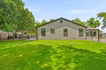 912 Calaveras Street, Graham, TX 76450 - Photo 29