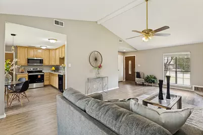 3206 Wintersmith Drive, Arlington, TX 76014 - Photo 5