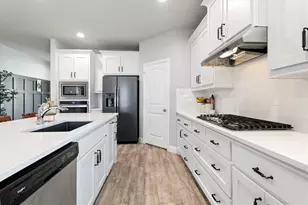 405 Rosie Ct, Argyle, TX 76226 - Photo 7