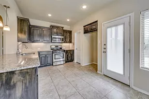 6916 Cloudcroft Ln, Fort Worth, TX 76131 - Photo 3