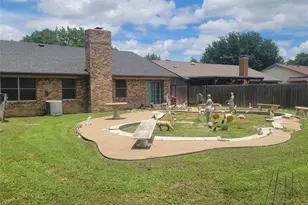 4100 Longleaf Ln, Fort Worth, TX 76137 - Photo 33