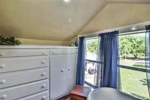 1147 W Frey St, Stephenville, TX 76401 - Photo 15